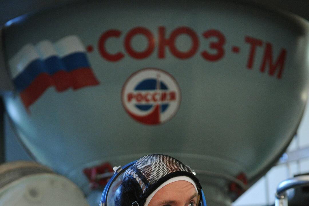 Former NASA Astronaut Scott Kelly Lands in Hot Water After Quoting Winston Churchill