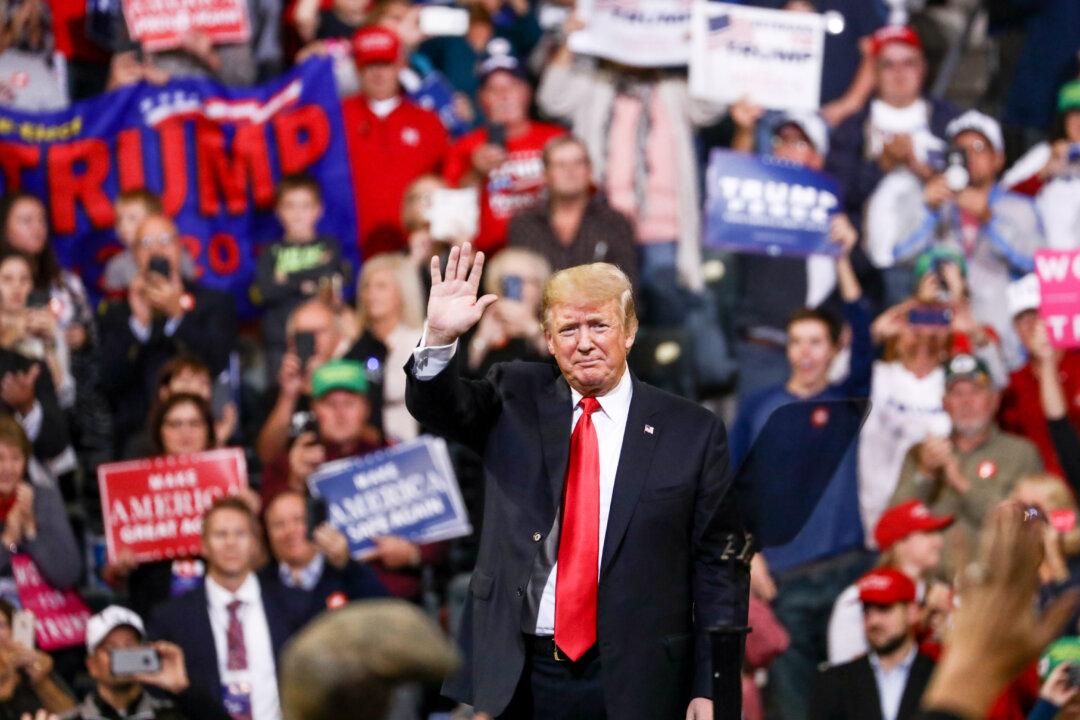 In Photos: Trump Rally in Council Bluffs, Iowa