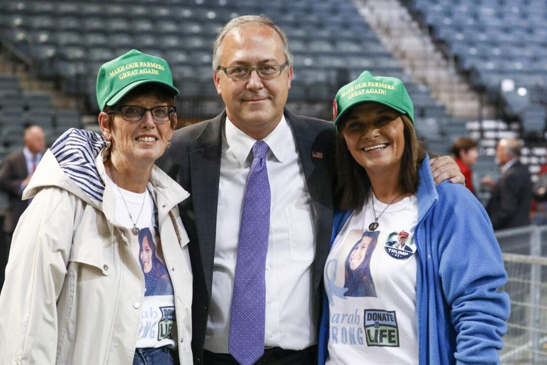 Angel Mom Glad to Support Trump at Iowa Rally