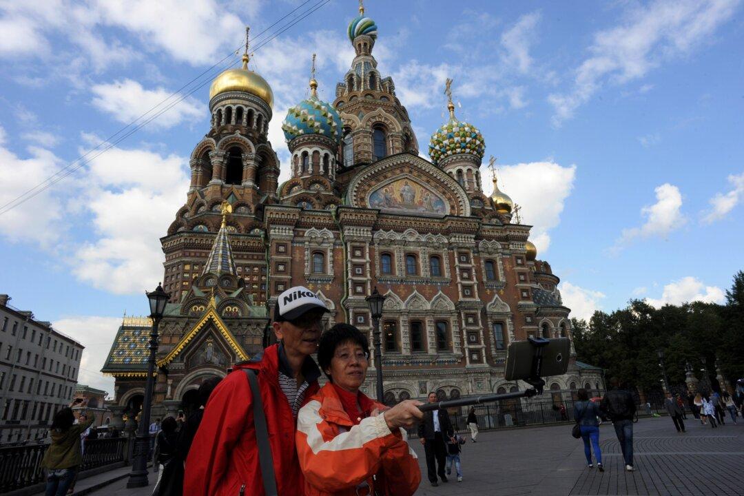 Russian Travel Website Publishes Guide for Chinese Tourists to Avoid Social Faux Pas