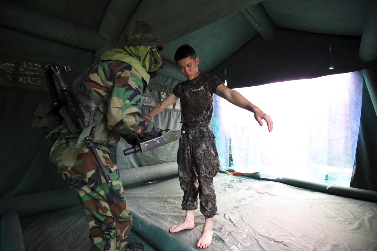 To Avoid Military Service, Some South Koreans Add Weight or Fake Disability