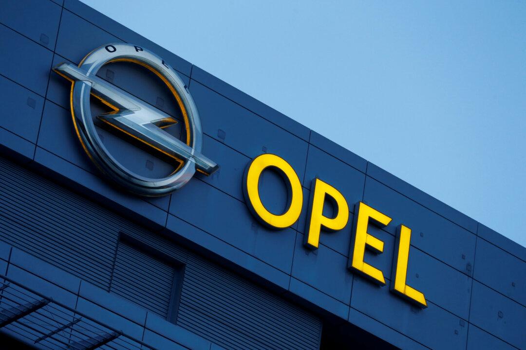 Around 100,000 Opel Vehicles to Be Recalled in Diesel Probe - Ministry