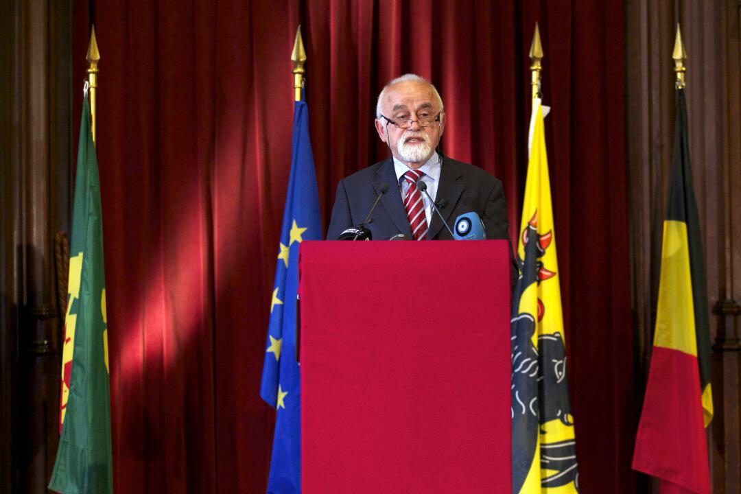 Spain Withdraws Diplomatic Status of Flanders Representative Over Support of Catalan Separatists