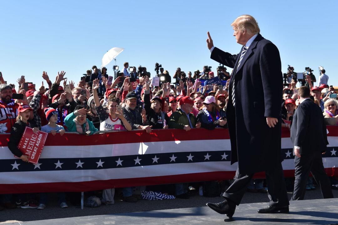 Trump Says Team Working on Tax Cut for Middle-Income Earners