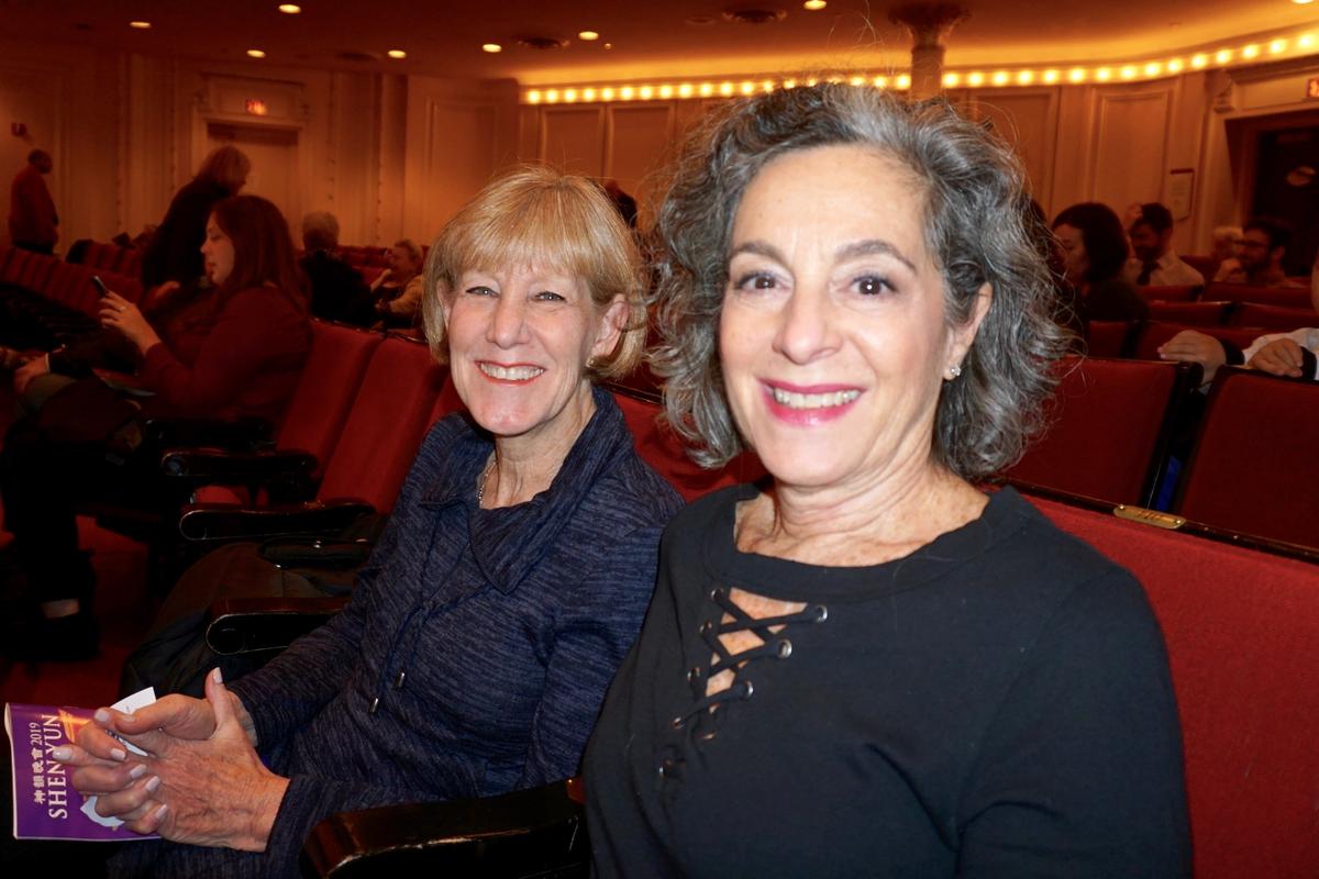 Shen Yun Orchestra ‘A Great, Enjoyable Experience,’ Bank Professional Says