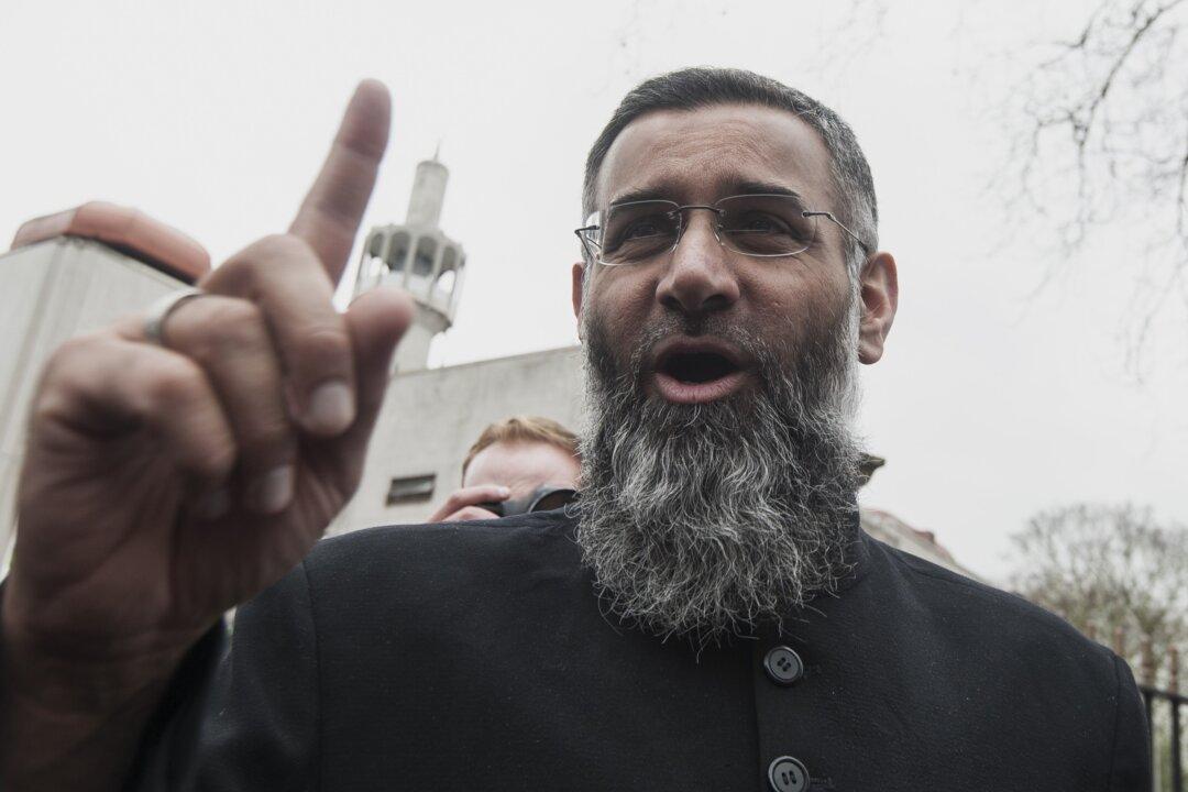 UK Islamic Extremist Preacher Linked to Terror Plots Released From Prison
