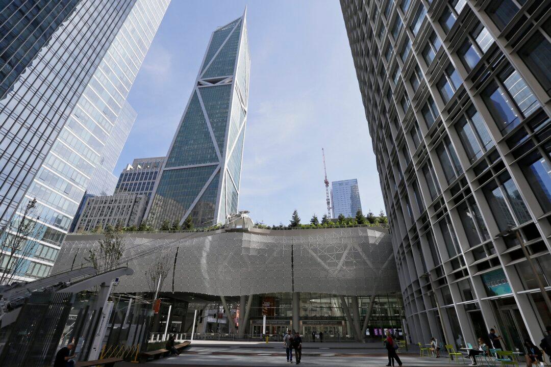 Builder Sues Over San Francisco’s $2 Billion Transit Center