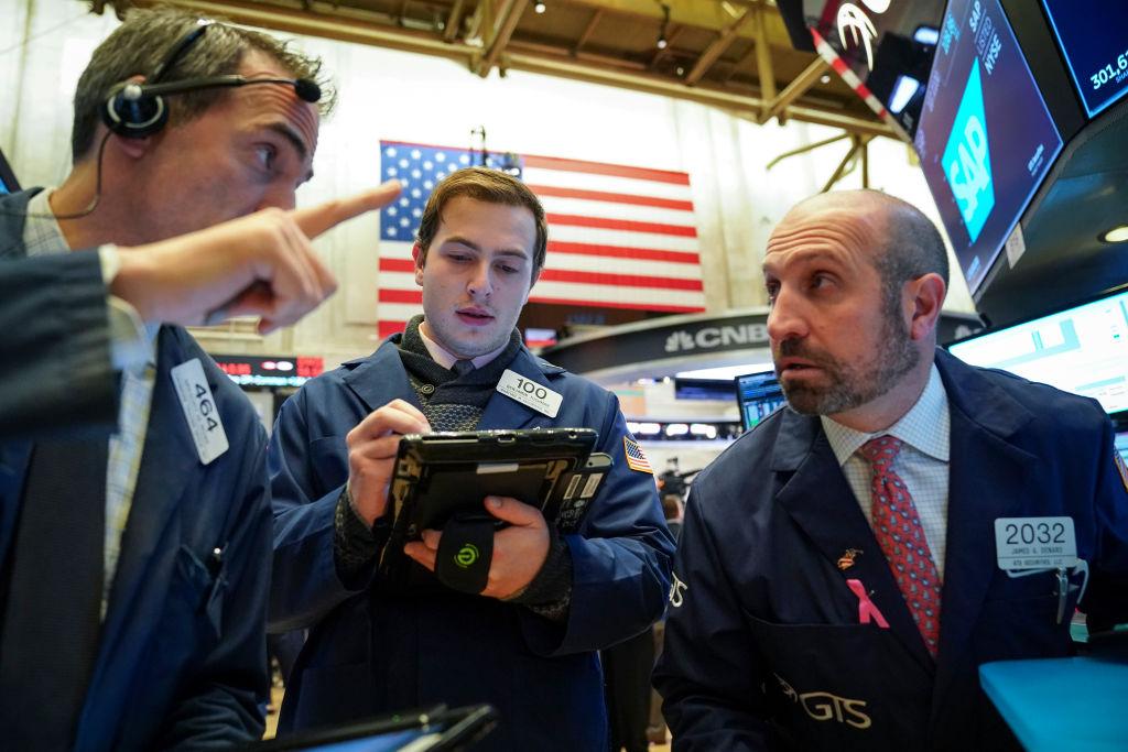 With Market on Edge, Investors Look to Tech Trio