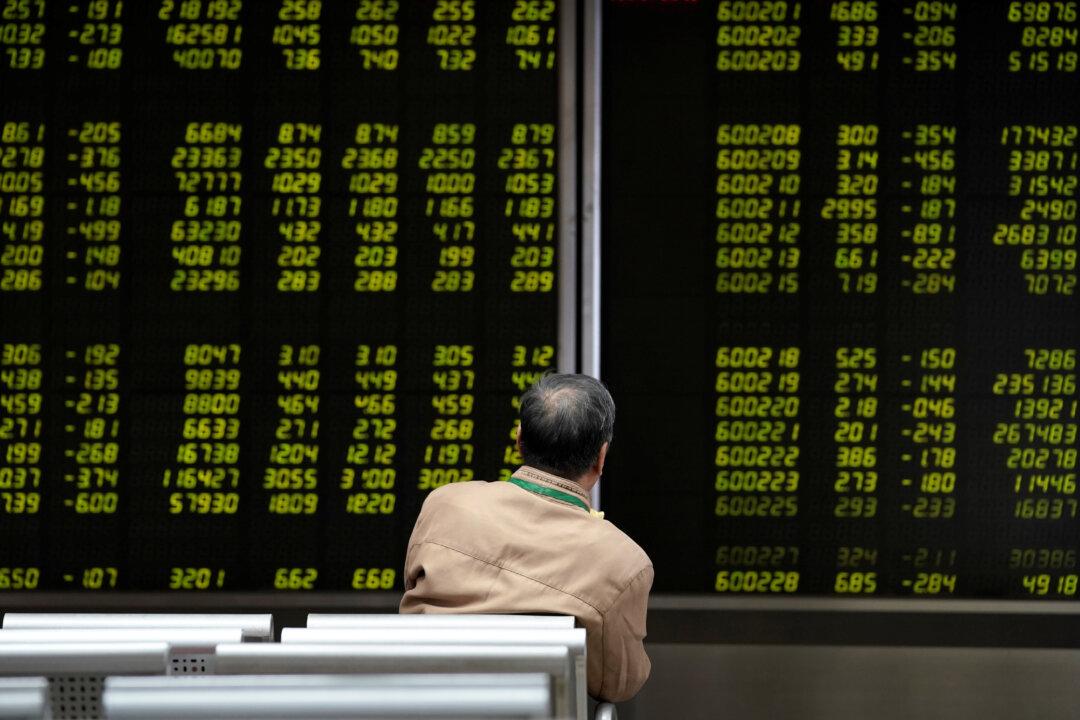 China’s Growing Curbs on Offshore Investments Worry Global Bankers