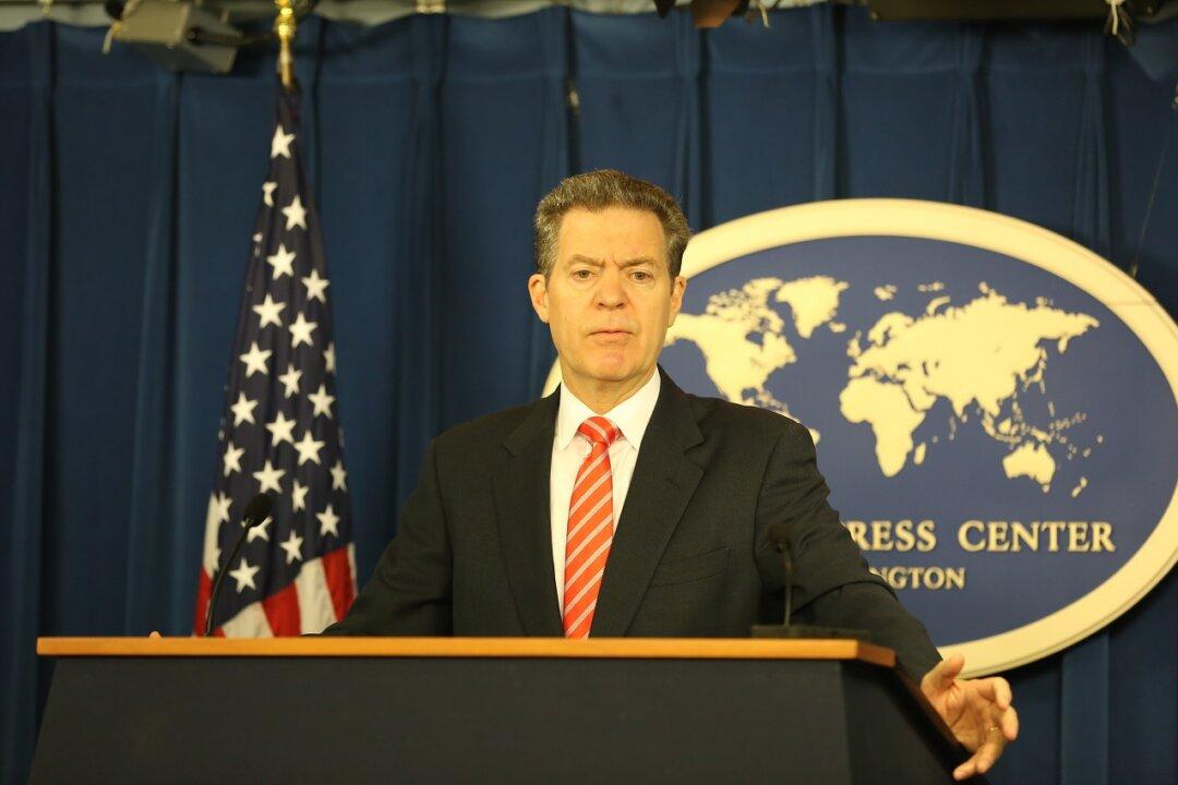 US Dissatisfied With Religious Freedom Around the World, Says Ambassador Brownback