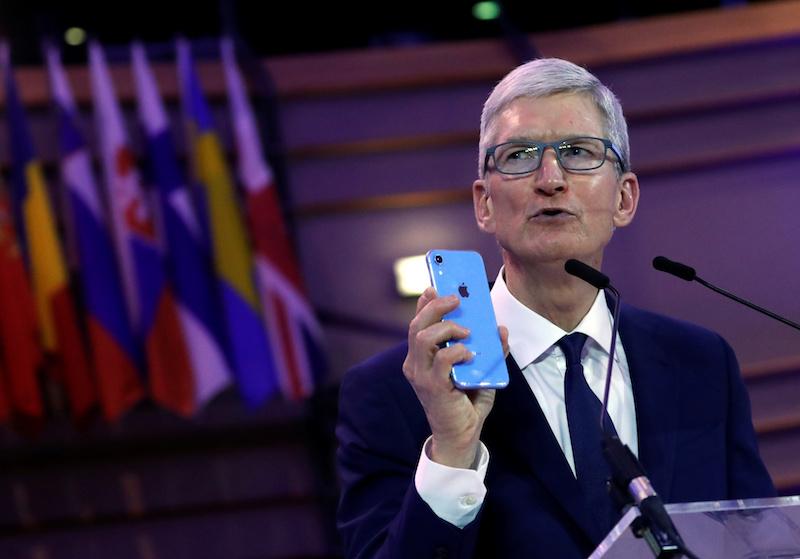 Apple Boss Takes Aim at ‘Weaponization’ of Customer Data