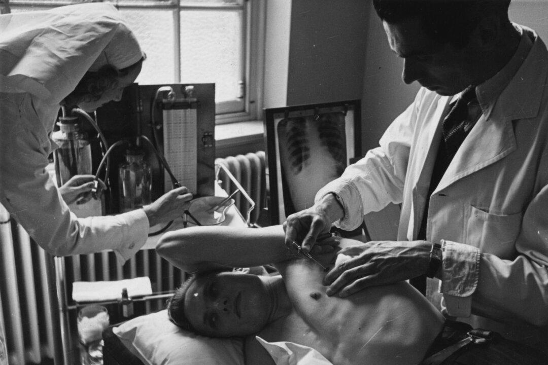 Tuberculosis Awaits Reactivation in Unsuspecting Hosts