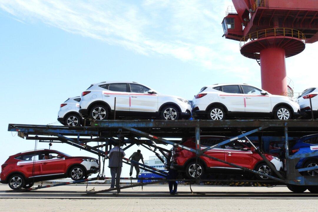 China to Offer Tax Break on Cars to Revive Economy