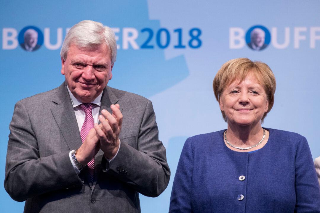 Reports: Germany’s Merkel Prepares to Give up Party Job