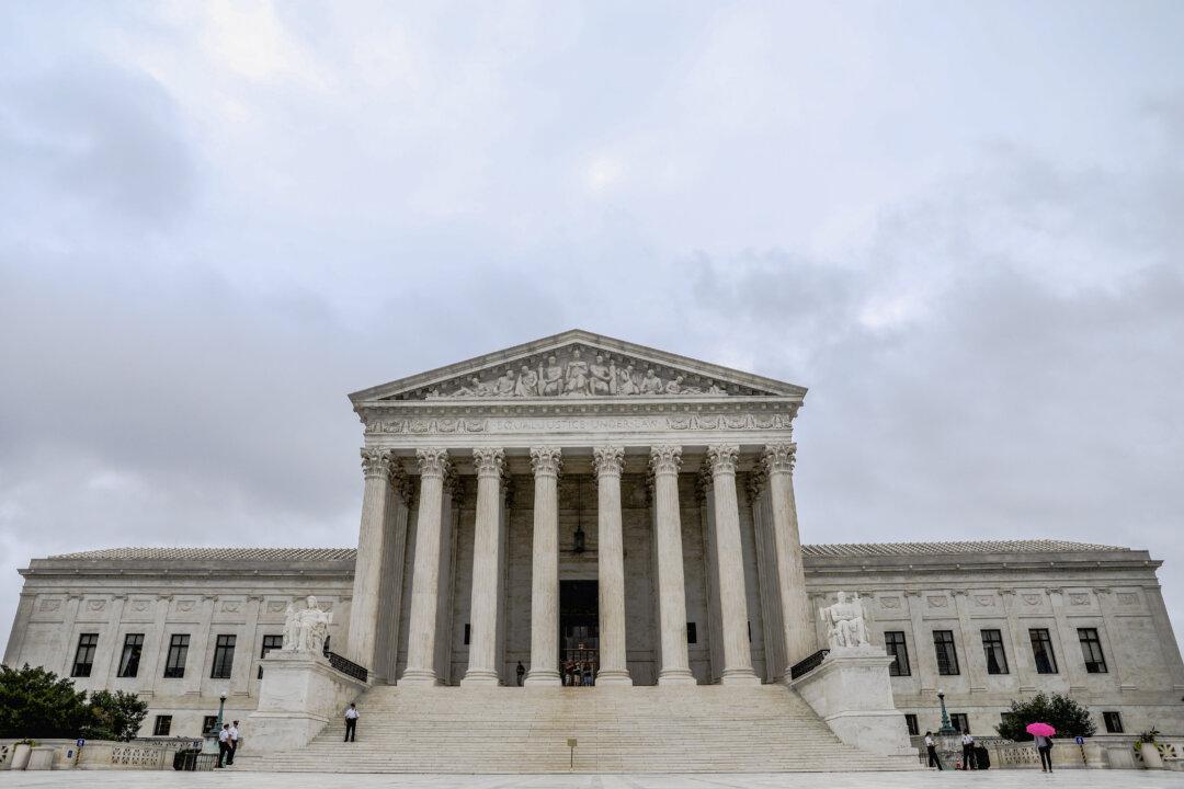 Supreme Court Considers Who Bears Responsibility for Security Fraud