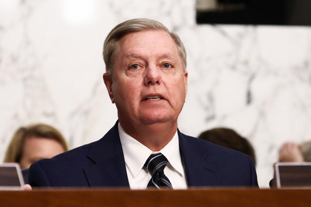 Senate Legislation Planned to Alter Birthright Citizenship Following Trump Announcement