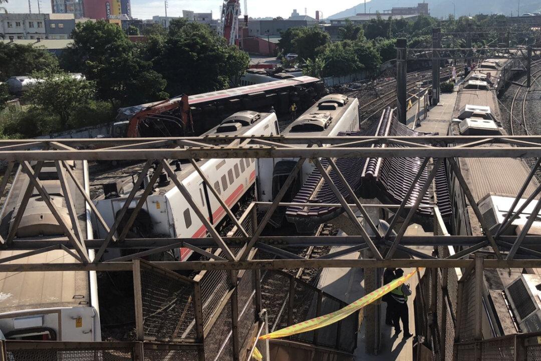 Japanese Maker of Train in Deadly Taiwan Crash Finds Design Flaw