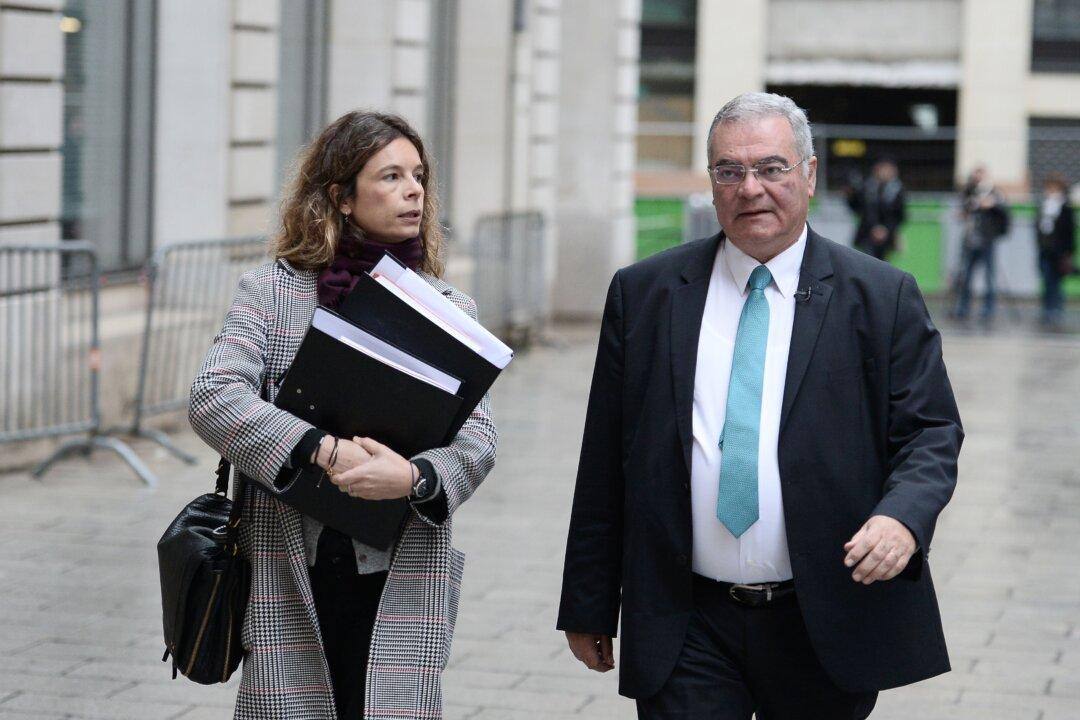 France Issues Arrest Warrants for Senior Syrian Officials