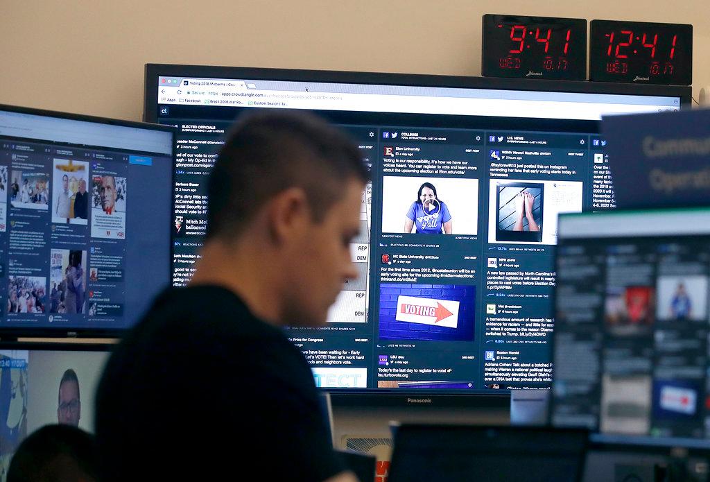 Facebook Blocks 115 Accounts Ahead of US Midterm Elections