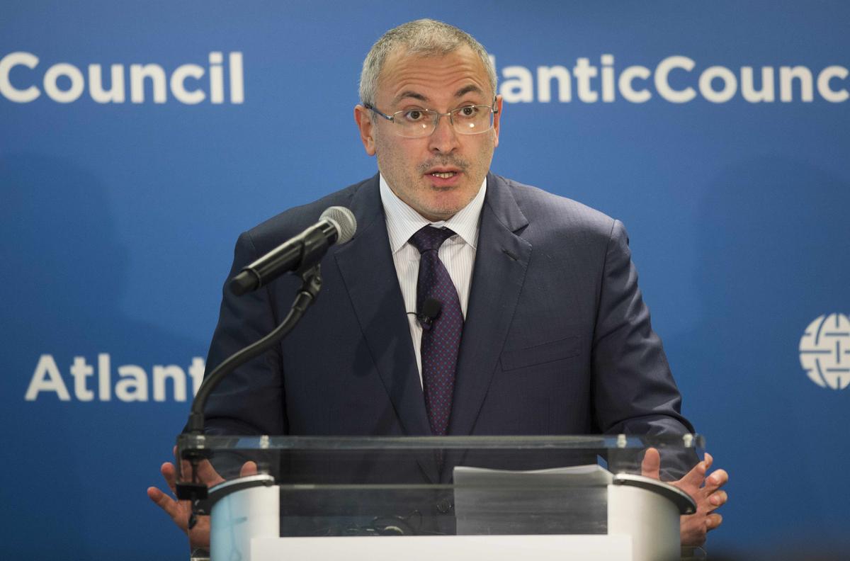 Half of Russians Living in London May Be Informants for Kremlin, Report Says