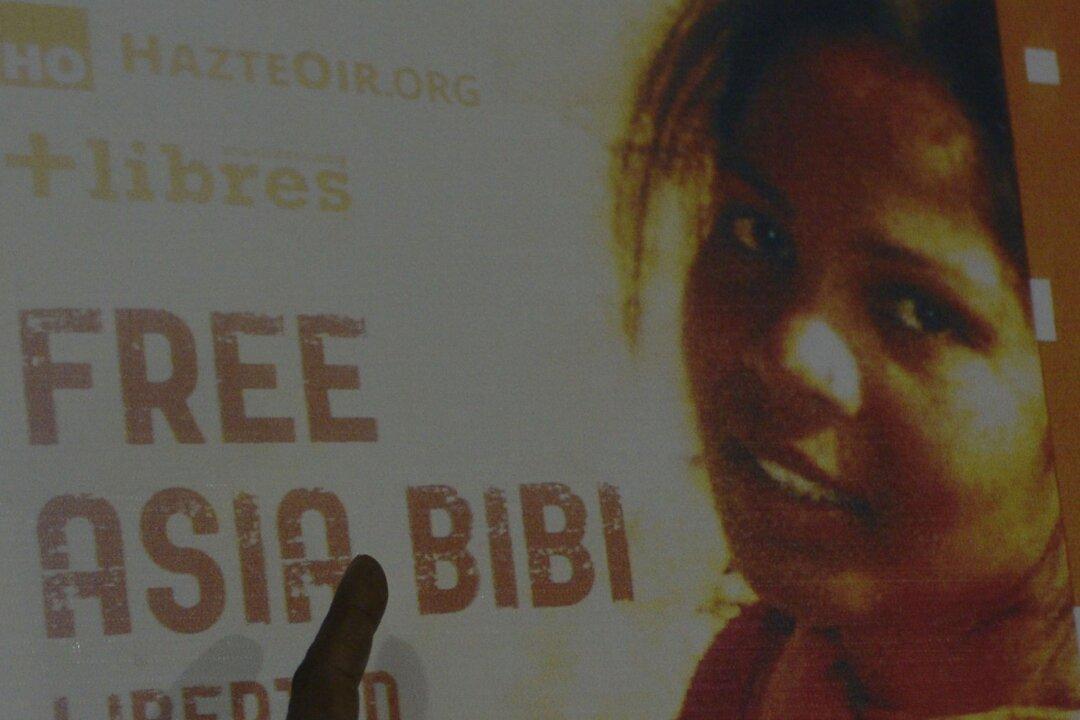 Italy Offers Asylum to Christian Pakistani Woman Facing Death Threats After Blasphemy Acquittal