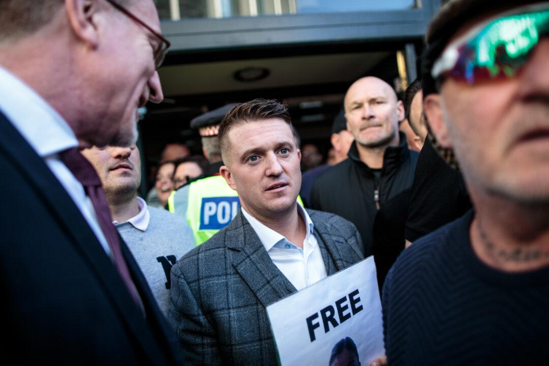 PayPal Bans Anti-Islamic Activist Tommy Robinson, Freezes Account