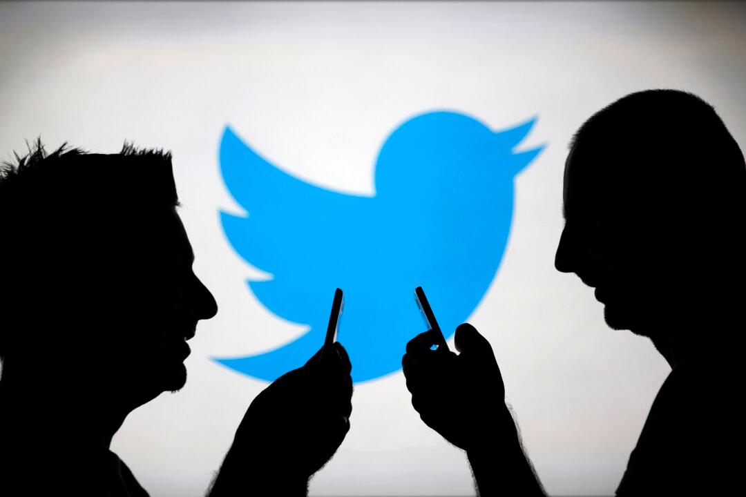 Newspaper Claims Old Tweets Fair Game Against ‘People in Positions of Power’ But Not Journalists