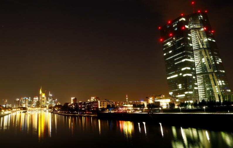 ECB Bond-Buying Finale on Track as Growth Set to Bounce Back