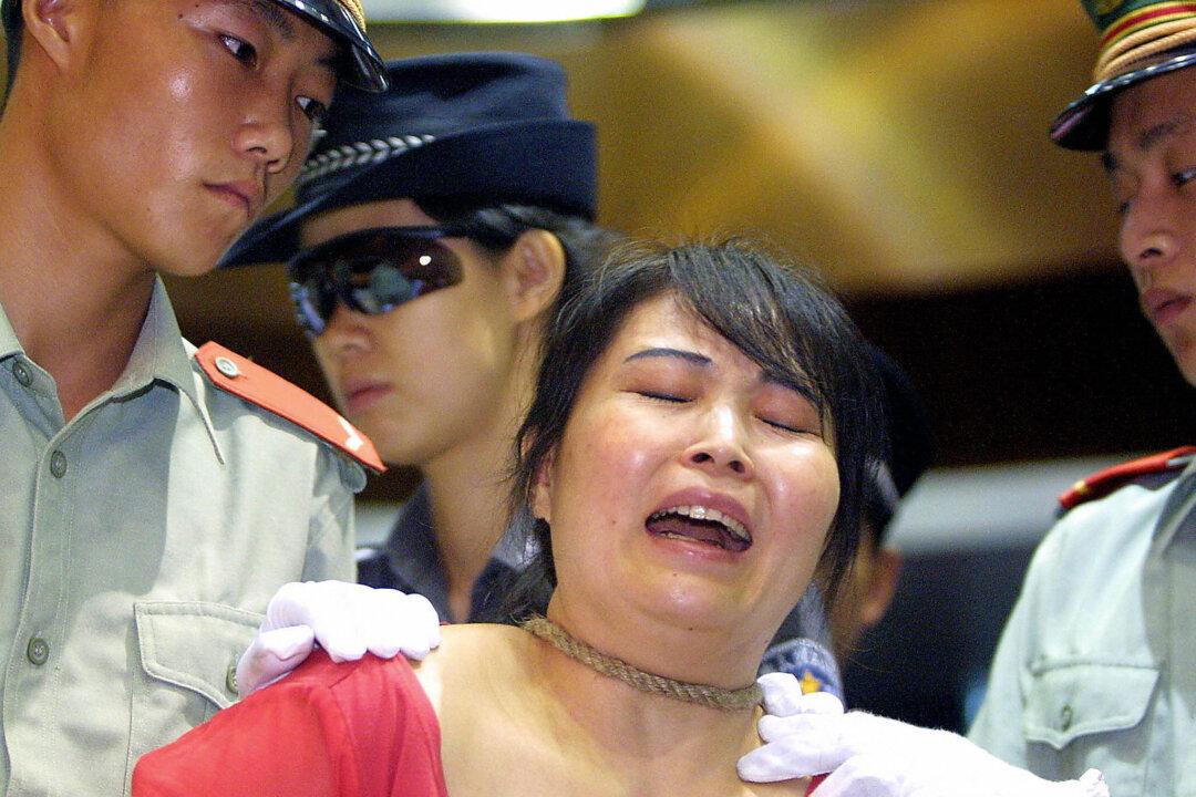 A Former Judge Recounts Mass Executions in China