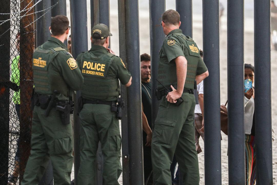 US Border Patrol Reports Sharp Increase in Illegal Crossing