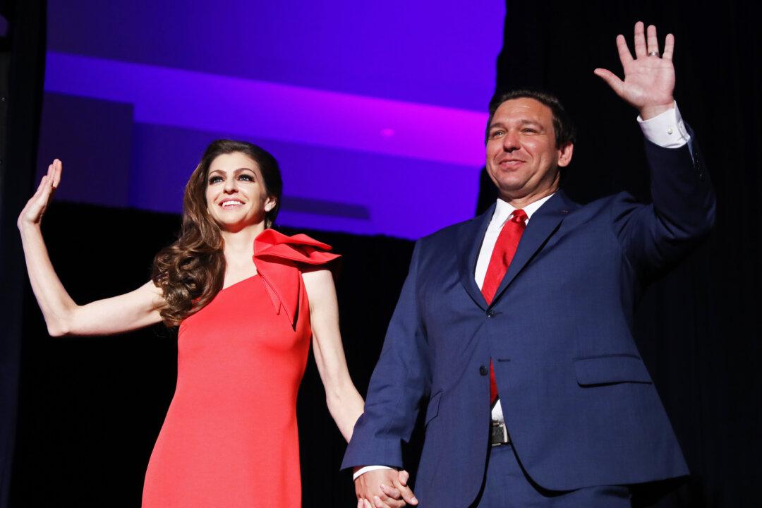 DeSantis Says Wife Casey Is Cancer Free