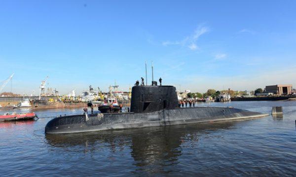 The Argentine military submarine ARA San Juan and its crew leave the port of Buenos Aires, Argentina, on June 2, 2014. (Armada Argentina/Handout via Reuters)