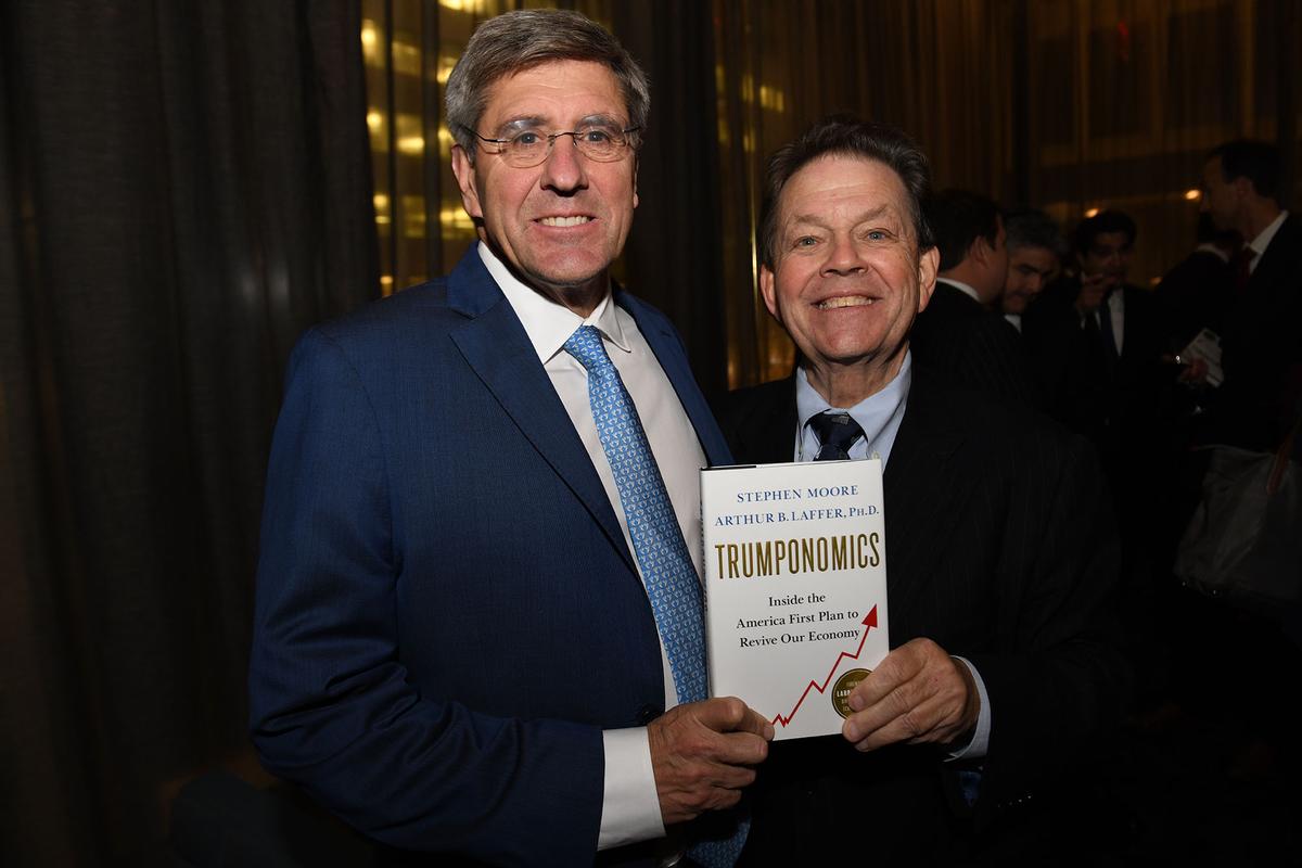 Trump Federal Reserve Pick Moore Won’t Withdraw Despite ‘Sleaze Campaign’