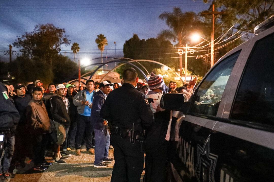 Migrant Caravans Push Officials in Tijuana to Limit