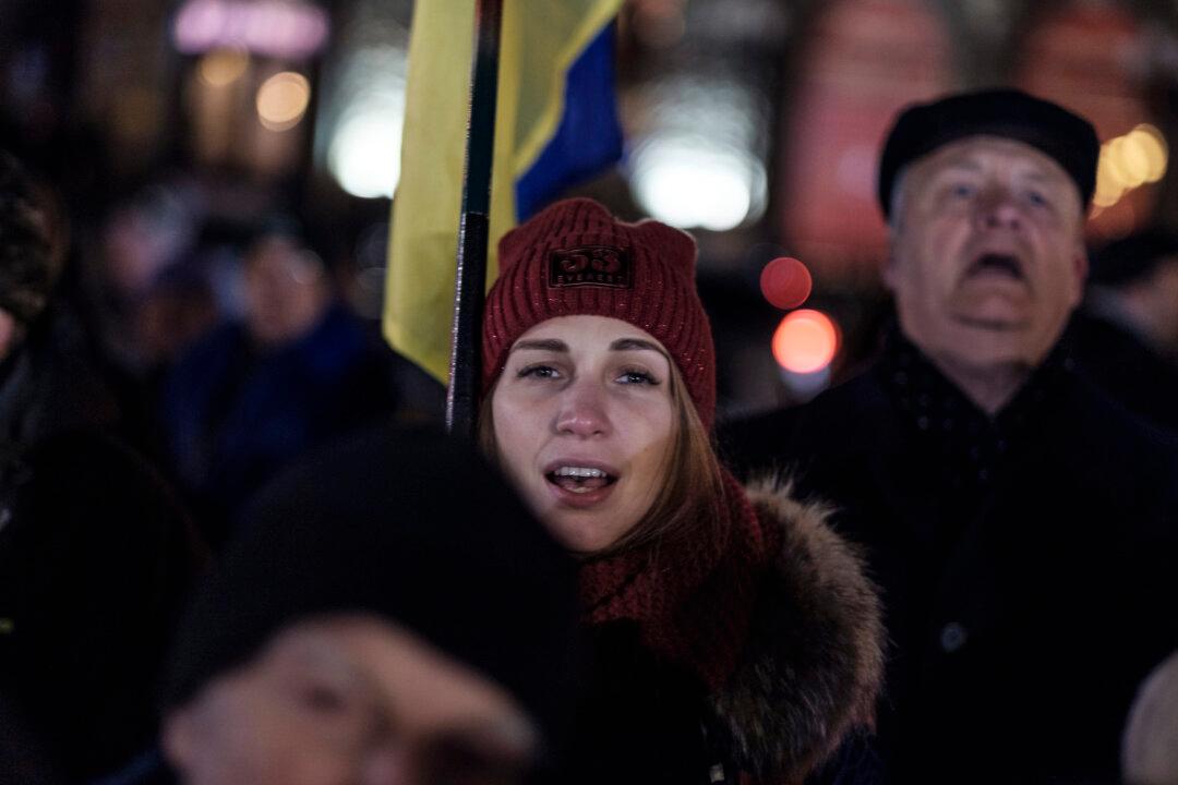 Ukrainians Mark 5-Year Anniversary of Uprising That Ousted Pro-Russia President