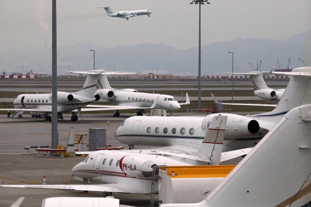 China’s Private Jet Brokers Brace for ‘Chill’ as Market Stalls