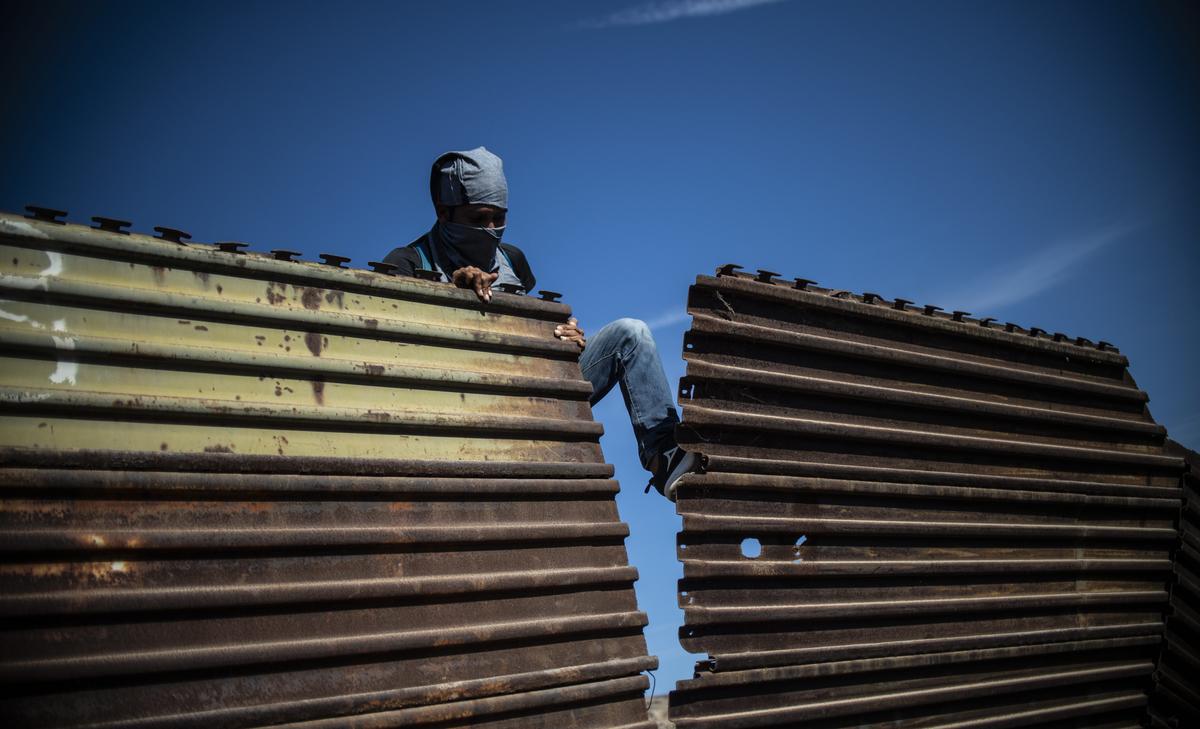 Caravan Charge Reveals Weakness in Border Structures
