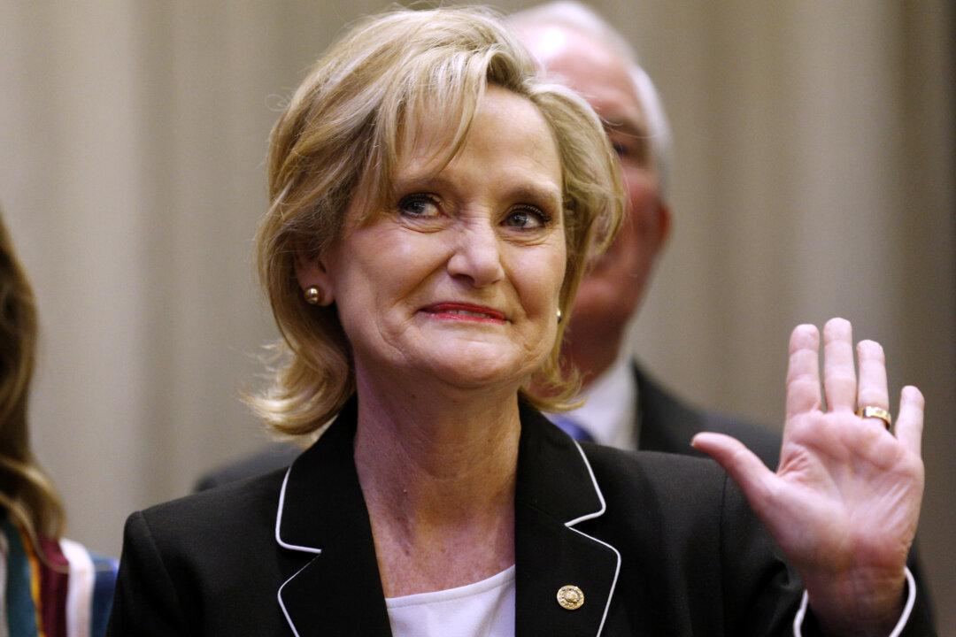 Mississippi Republican Comfortably Wins US Senate Seat