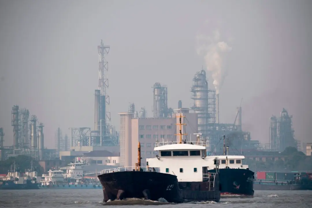 China Tightens Export Controls on Strategic Materials Amid Iran Tensions: Insiders