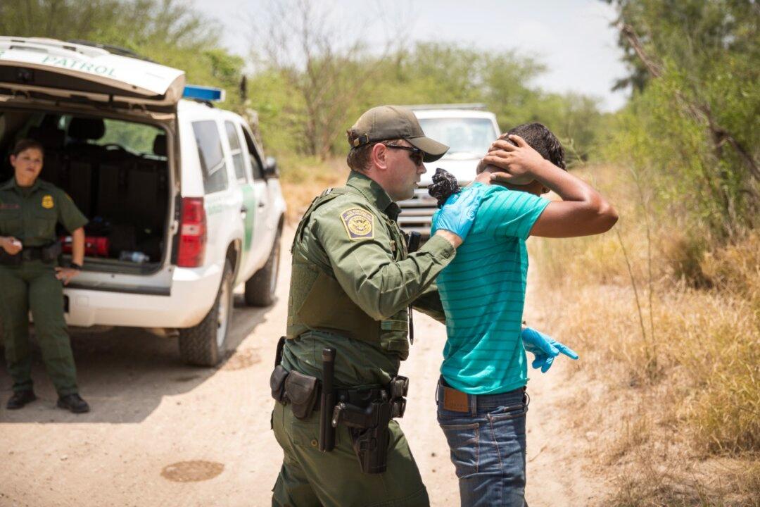 Illegal Alien Pulls Gun on Border Patrol Agent