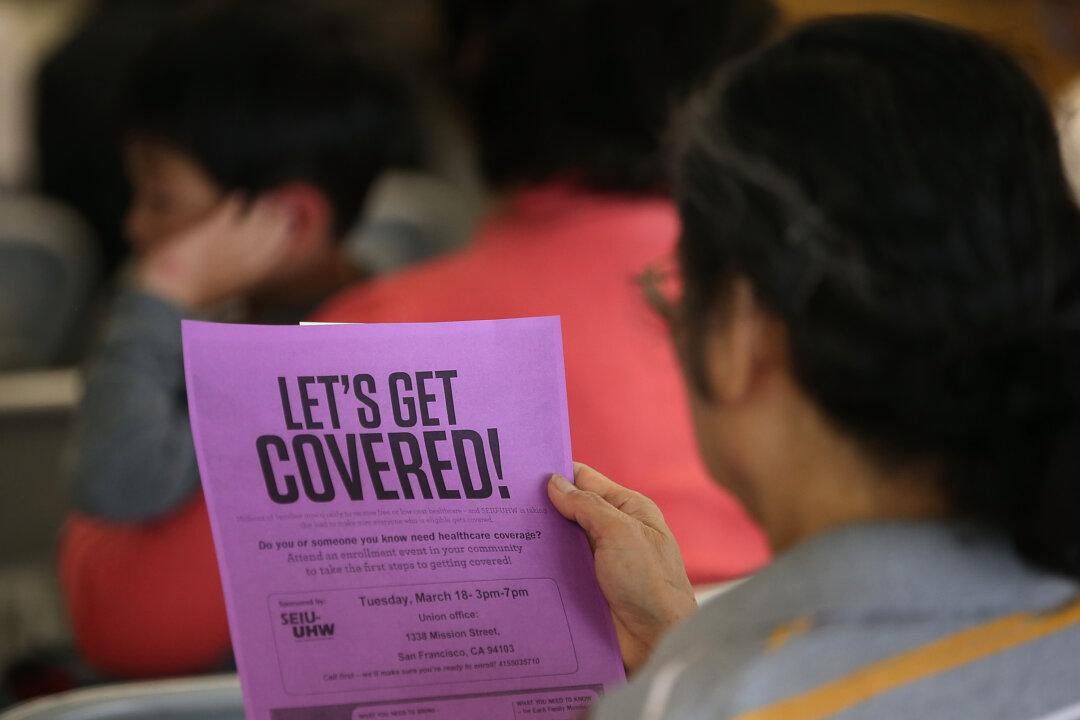 California Democratic Lawmakers Reintroduce Bill to Extend Medi-Cal to Illegal Immigrants