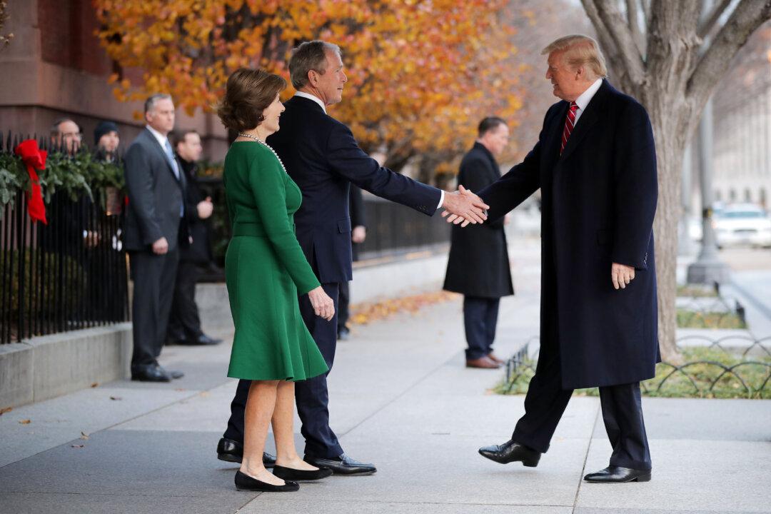 Bush Spokesman Says New York Times Claim He Won’t Be Voting for Trump ‘Is Completely Made Up’