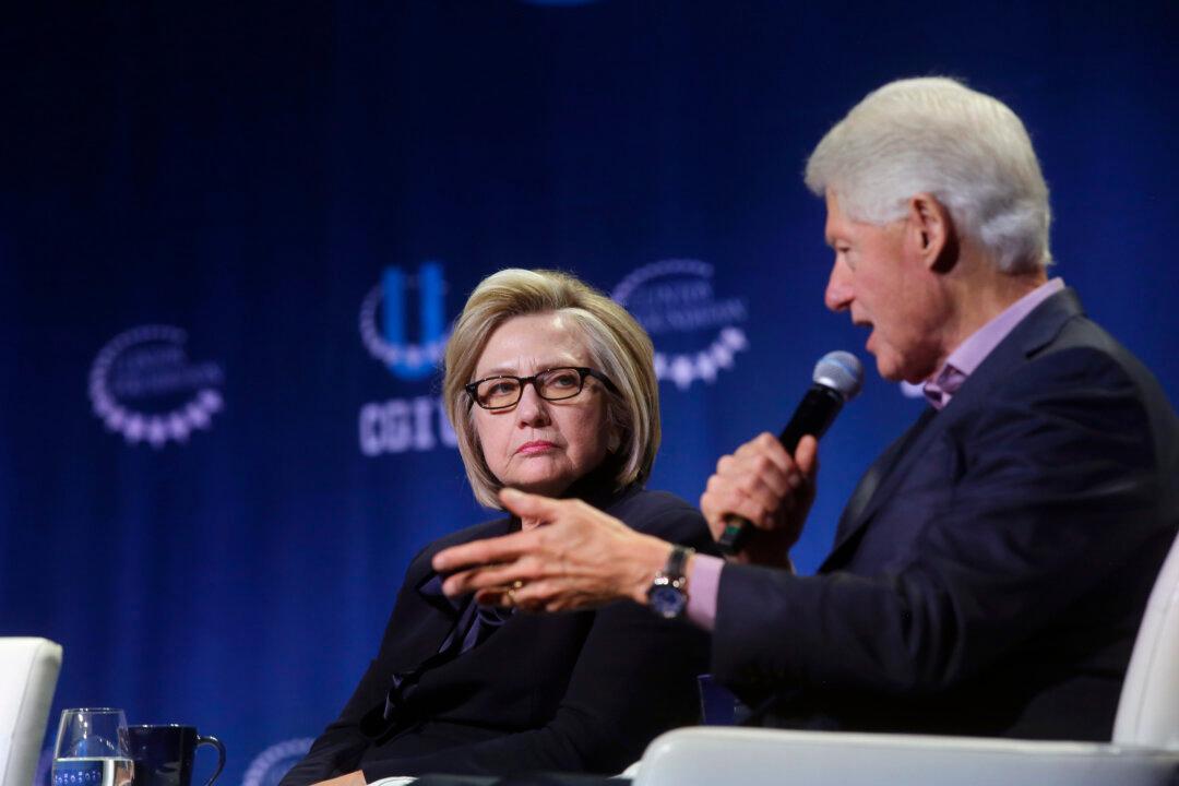 Bill, Hillary Clinton React to GOP Attempt to Name Supreme Court Judge