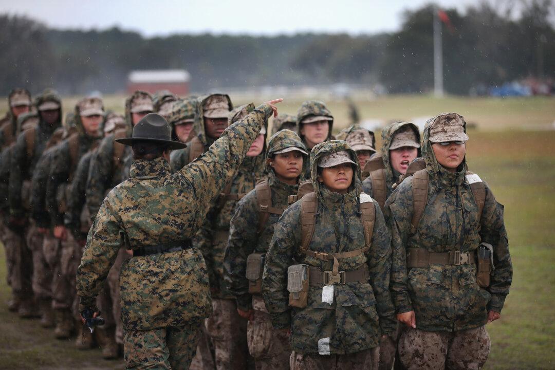 Son Surprises Family After Marine Boot Camp Graduation Over the Holidays
