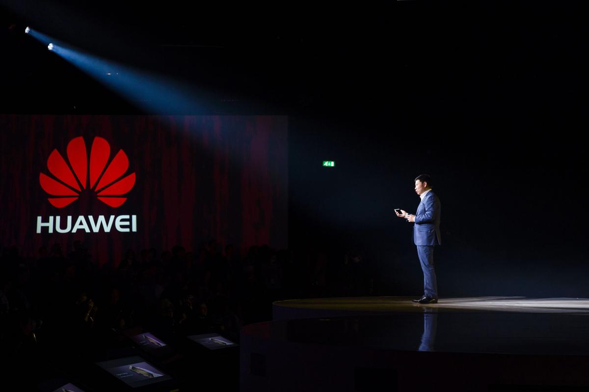 UK Lawmakers Urge ‘Extreme Caution’ as Huawei Invests in Top British Universities