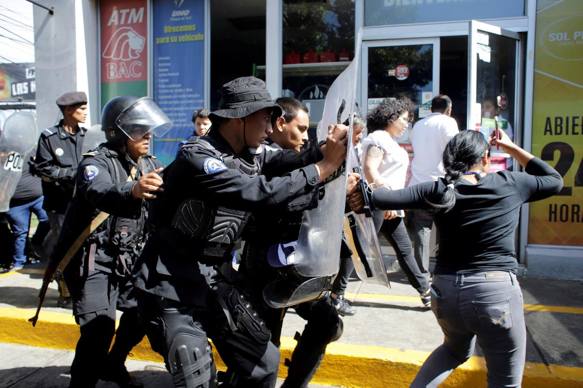 Nicaragua Police Beat Journalists as Leftist Regime Cracks Down on Free Press