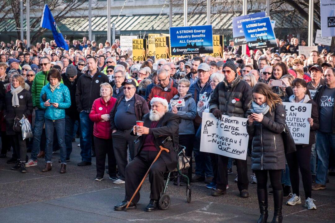 Federal Bailout, Bill C-69 Miss the Mark for Alberta’s Oil Patch