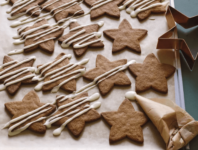 Crisp Gingerbread Stars