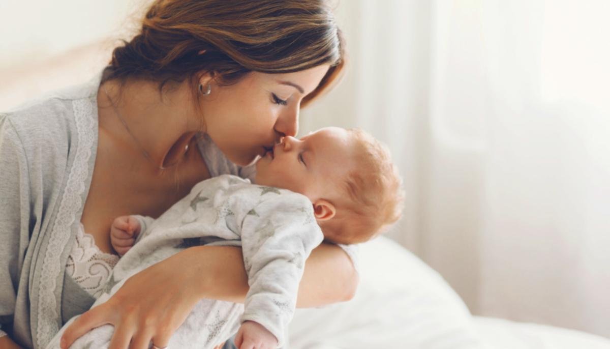 Mom’s Impromptu Singing at Hospital Unexpectedly Raises Awareness about Son’s Illness