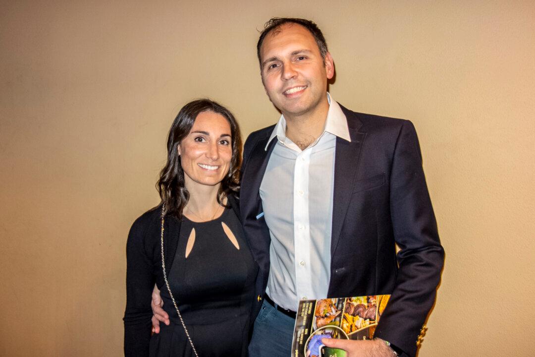 Apple Engineer Feels Incredible Energy in Shen Yun